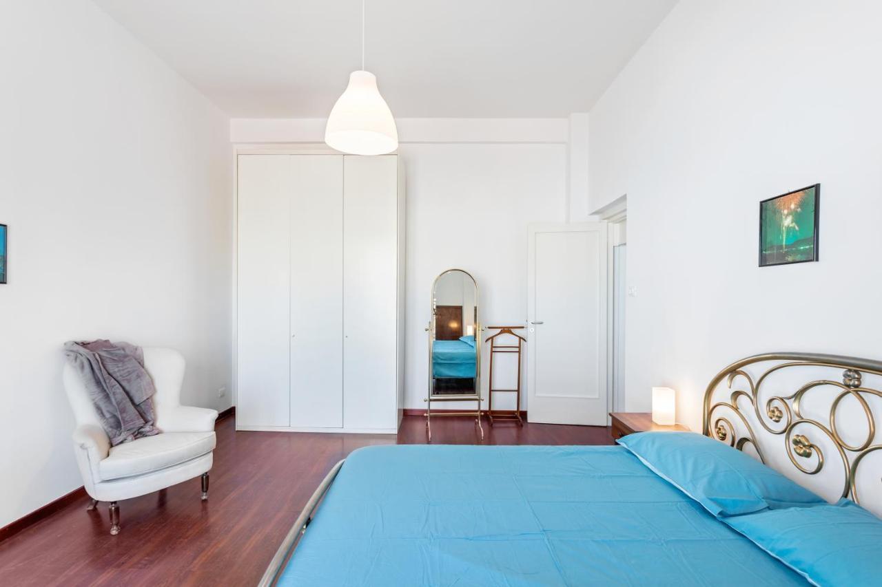 Liberta Frame Apartment With Terrace And Etna View Катания Екстериор снимка