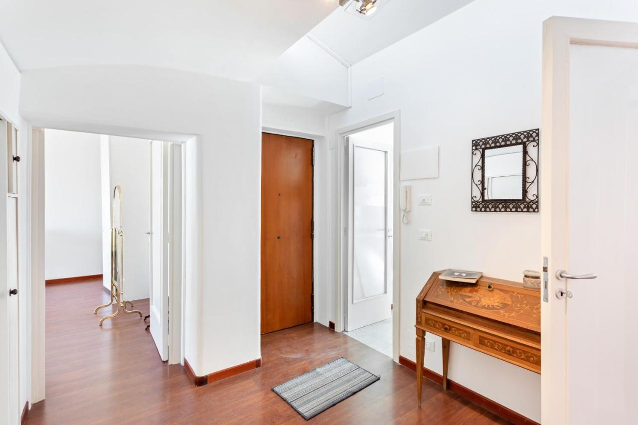 Liberta Frame Apartment With Terrace And Etna View Катания Екстериор снимка